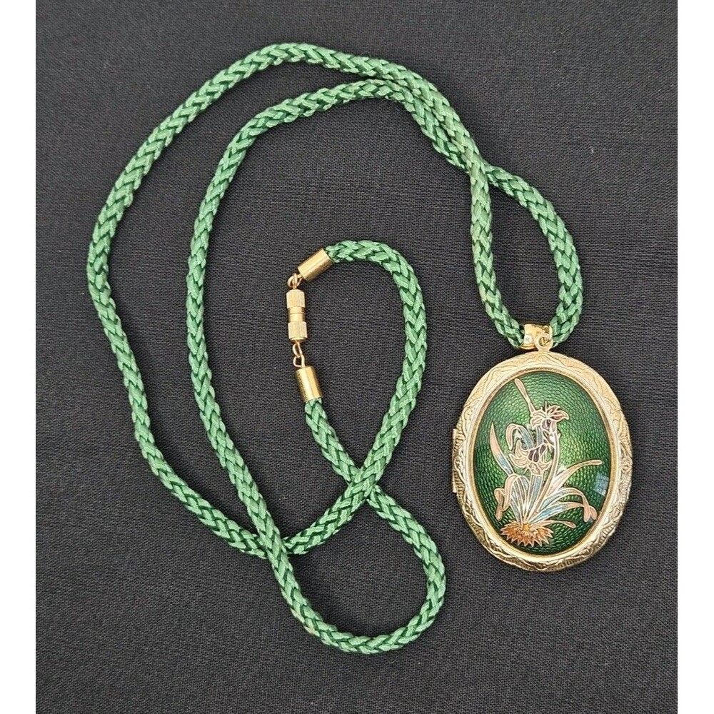 Vintage Cloisonné Locket Watch Pendant Necklace Lilly Flowers Gold Tone, Green